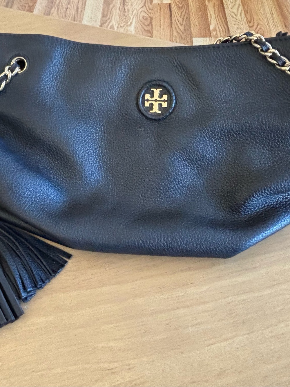 Tory Burch Black Leather Shoulder Bag with Gold Logo and Chain